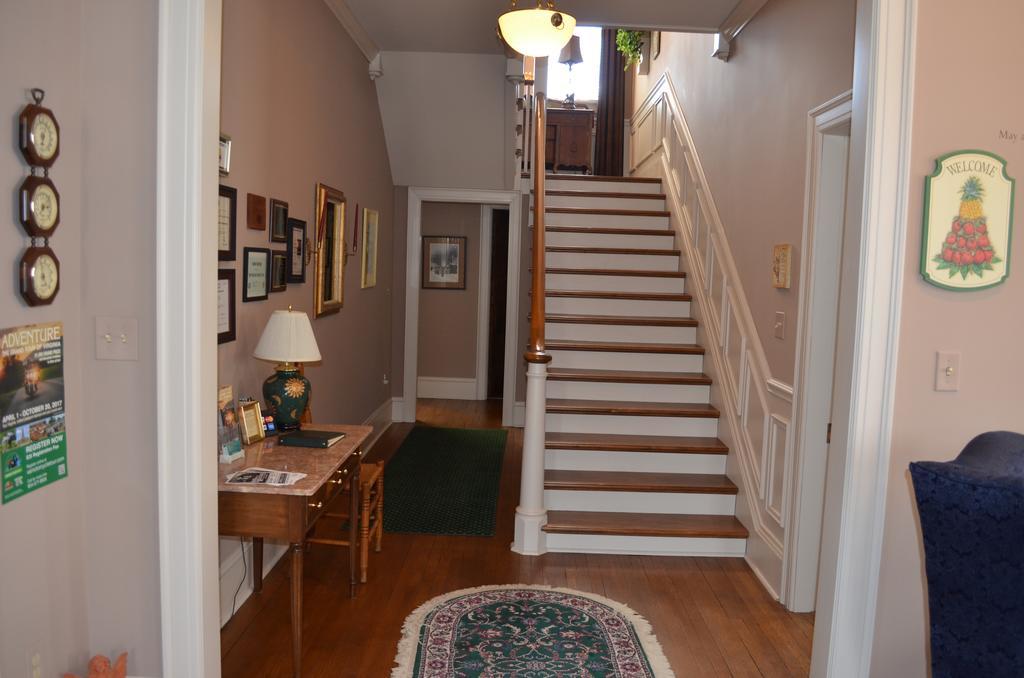 Marion The Collins House Inn מראה חיצוני תמונה